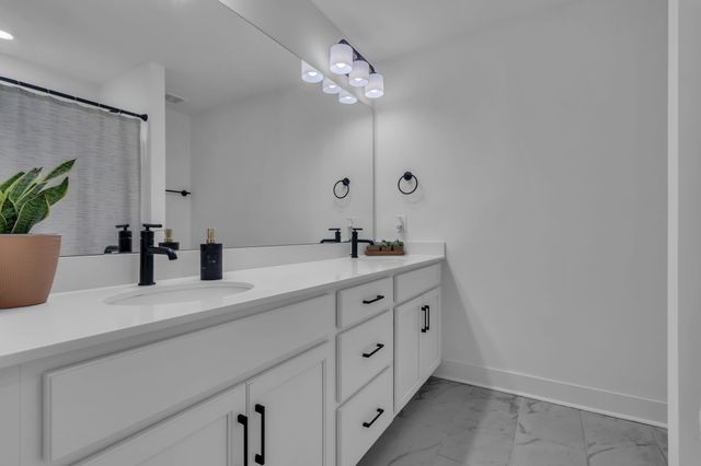 269 Cornice Dr, La Vergne, TN 37086