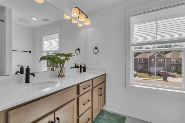 269 Cornice Dr, La Vergne, TN 37086