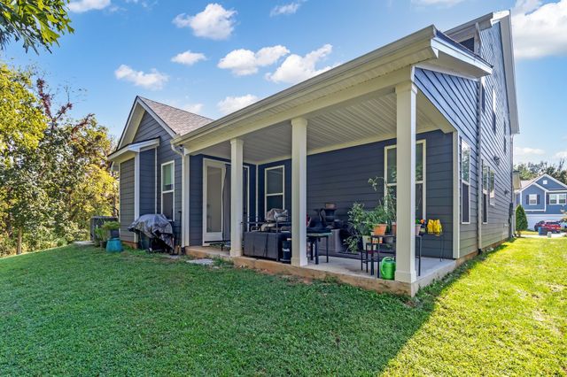 269 Cornice Dr, La Vergne, TN 37086