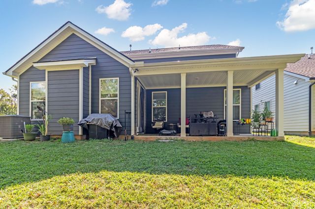 269 Cornice Dr, La Vergne, TN 37086