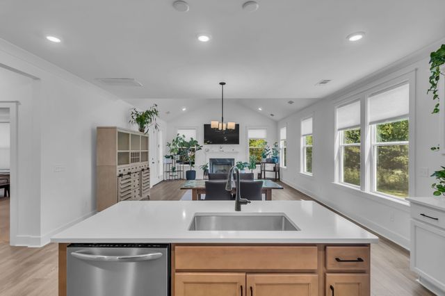 269 Cornice Dr, La Vergne, TN 37086