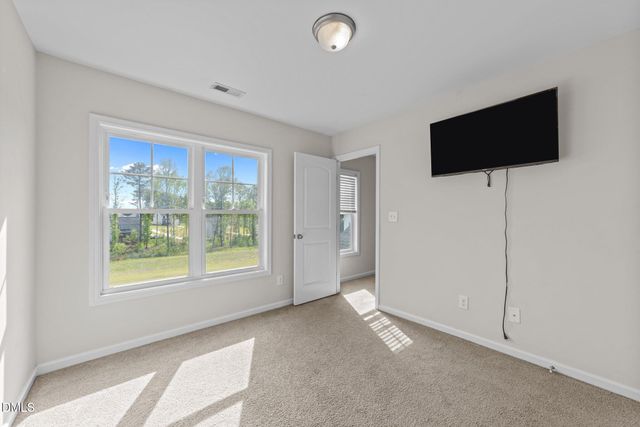 220 Brisbane Drive, Zebulon, NC 27597