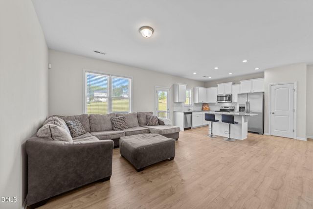 220 Brisbane Drive, Zebulon, NC 27597