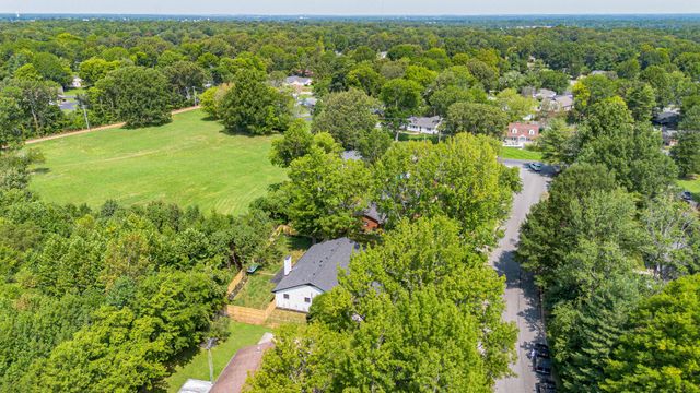 127 Audubon Drive, Paducah, KY 42001