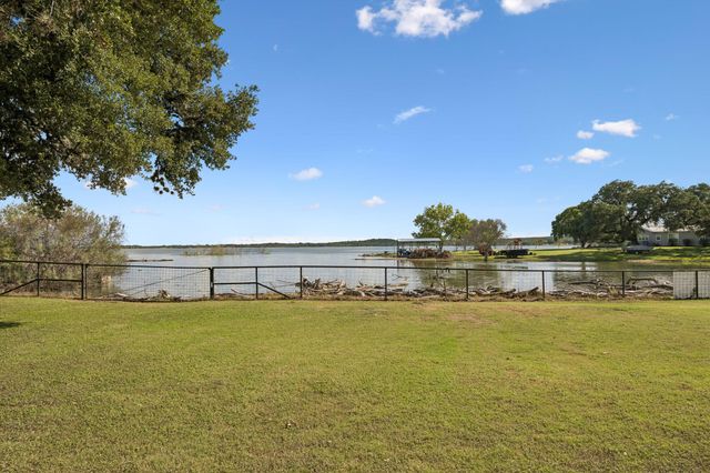 510 County Road 221, Tow, TX 78672