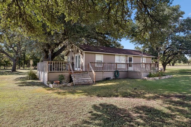510 County Road 221, Tow, TX 78672