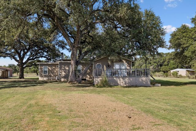 510 County Road 221, Tow, TX 78672