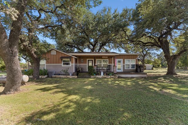 510 County Road 221, Tow, TX 78672