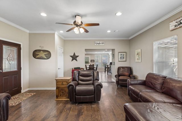 510 County Road 221, Tow, TX 78672