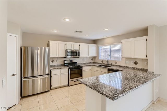 189 Carlsbad Caverns Street, Henderson, NV 89012