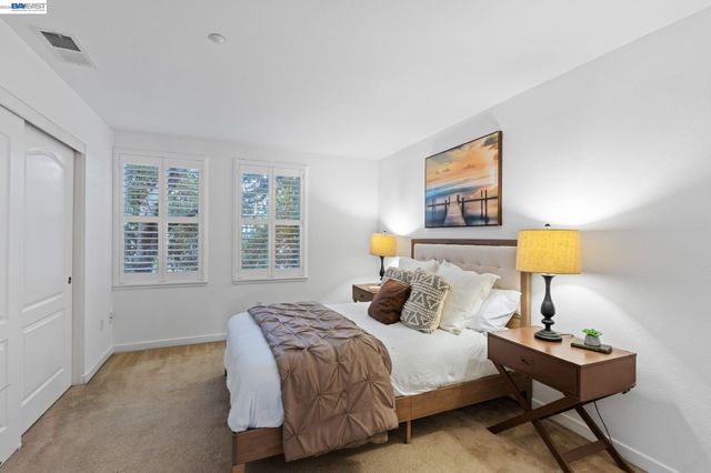 22876 Charing St, Hayward, CA 94541