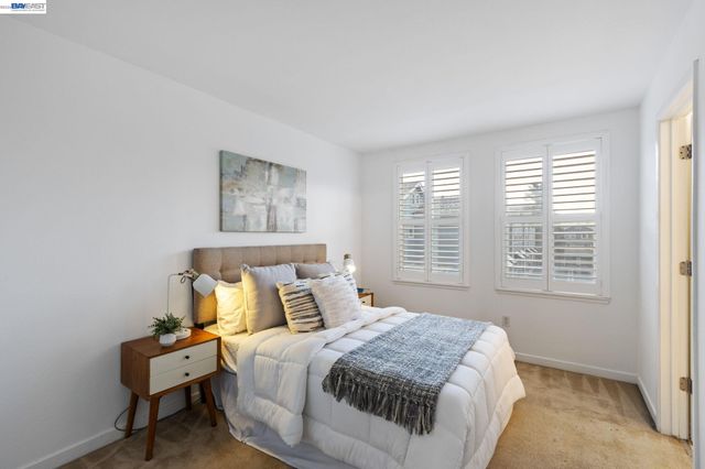 22876 Charing St, Hayward, CA 94541