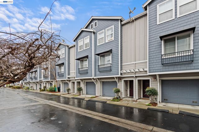 22876 Charing St, Hayward, CA 94541