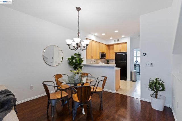 22876 Charing St, Hayward, CA 94541