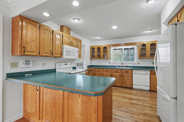 962 Ashley Lane, Young Harris, GA 30582