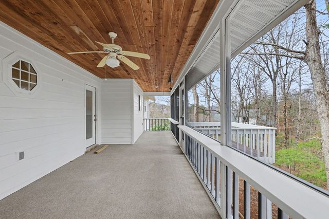 962 Ashley Lane, Young Harris, GA 30582