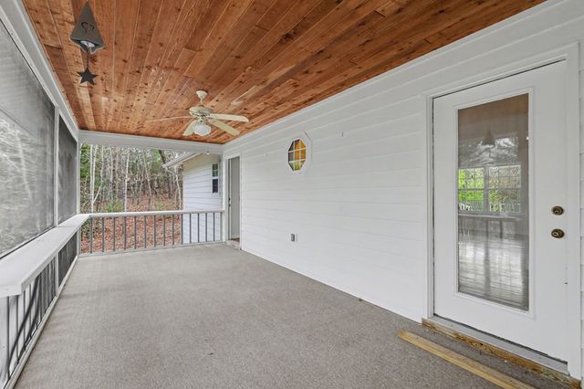 962 Ashley Lane, Young Harris, GA 30582