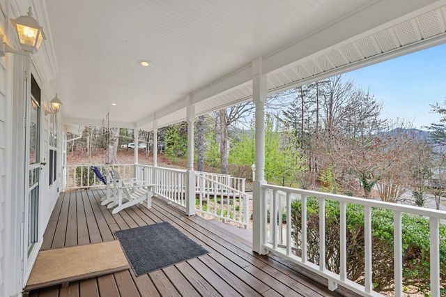 962 Ashley Lane, Young Harris, GA 30582