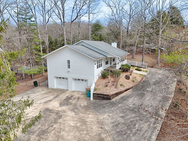 962 Ashley Lane, Young Harris, GA 30582