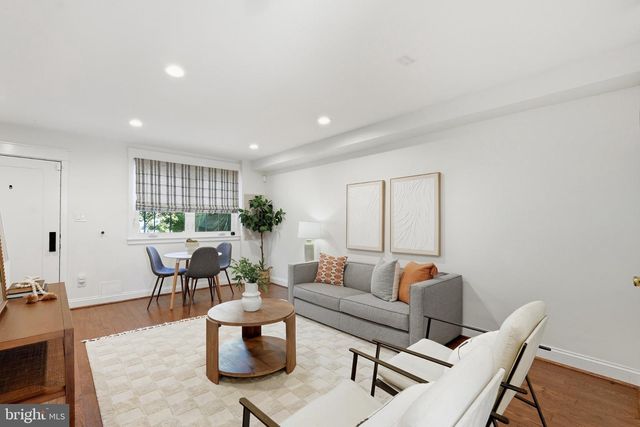 1527 K ST SE, Washington, DC 20003