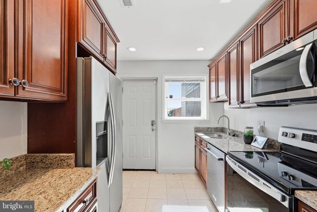1527 K ST SE, Washington, DC 20003
