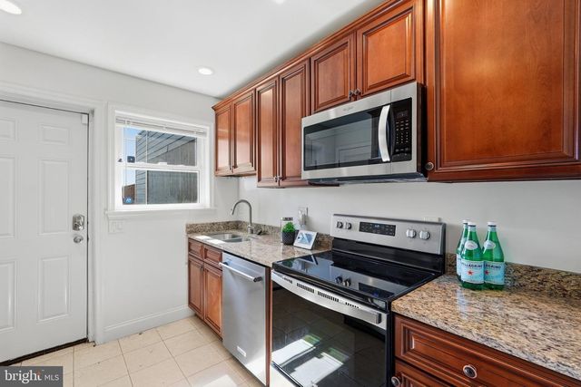 1527 K ST SE, Washington, DC 20003