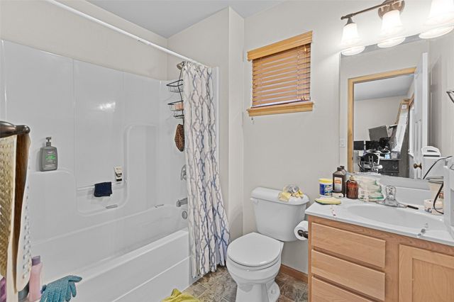 924 Ryan Court, Iowa City, IA 52246