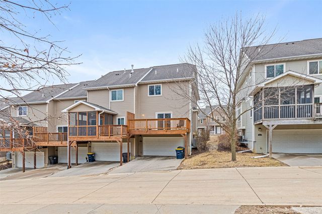 924 Ryan Court, Iowa City, IA 52246