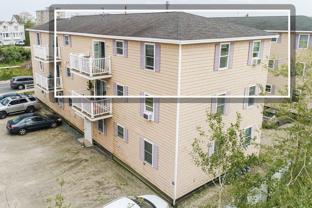 20 Cable Ave 11, Salisbury, MA 01952