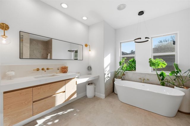 2218 Southern Oaks Drive, Cedar Hill, TX 75104