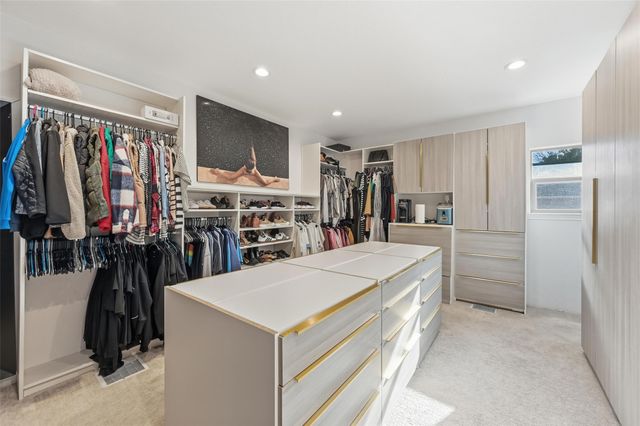 2218 Southern Oaks Drive, Cedar Hill, TX 75104