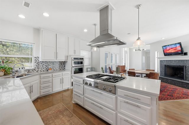 2218 Southern Oaks Drive, Cedar Hill, TX 75104