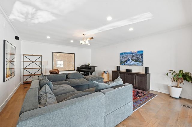 2218 Southern Oaks Drive, Cedar Hill, TX 75104