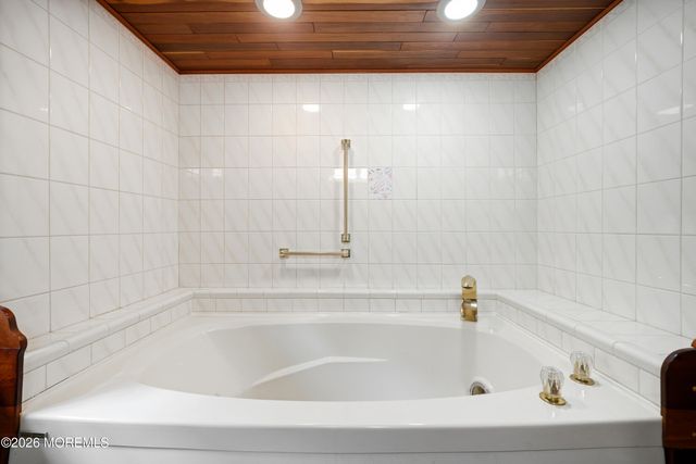 1720 Philadelphia Avenue, Whiting, NJ 08759