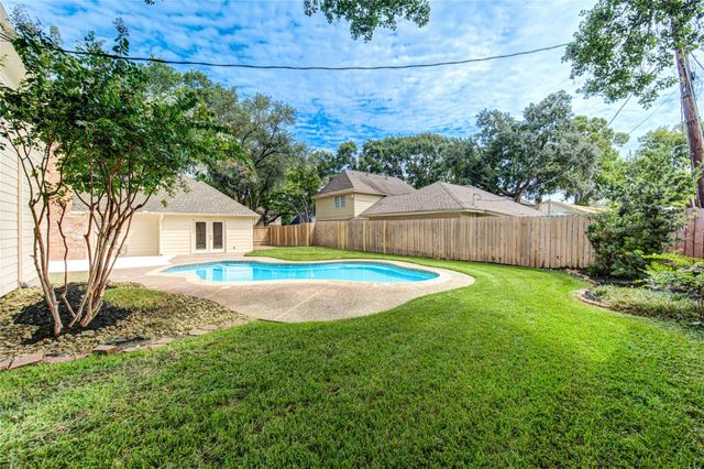 9115 Taidswood Drive, Spring, TX 77379