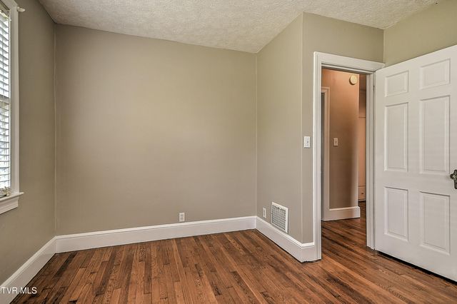 165 West Sevier Avenue, Kingsport, TN 37660