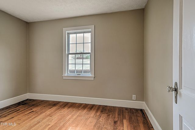 165 West Sevier Avenue, Kingsport, TN 37660