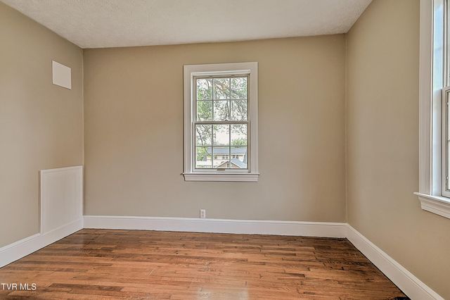 165 West Sevier Avenue, Kingsport, TN 37660