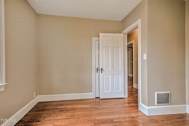 165 West Sevier Avenue, Kingsport, TN 37660