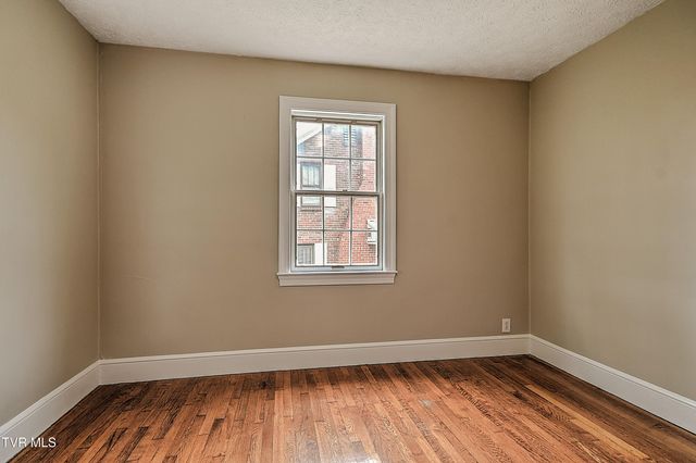 165 West Sevier Avenue, Kingsport, TN 37660