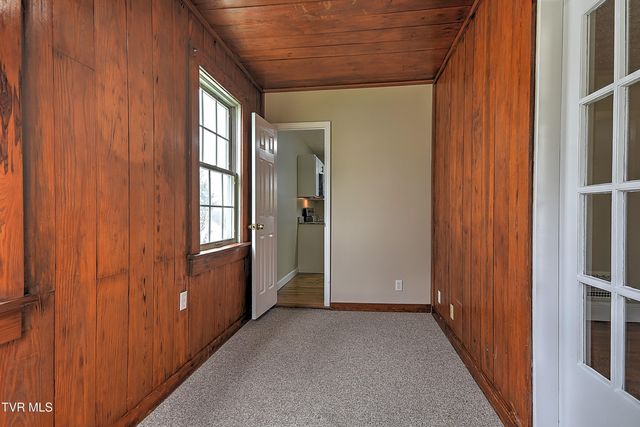 165 West Sevier Avenue, Kingsport, TN 37660