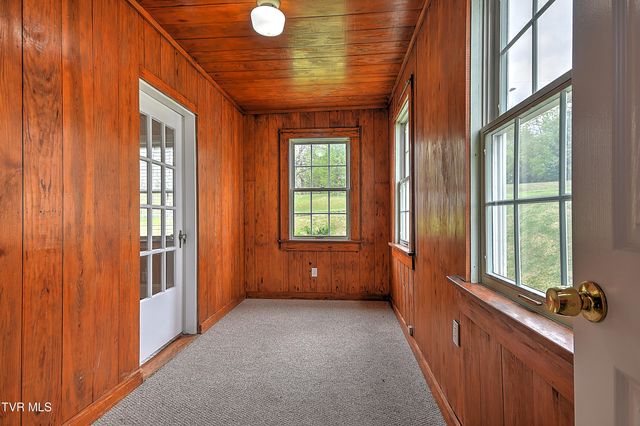 165 West Sevier Avenue, Kingsport, TN 37660