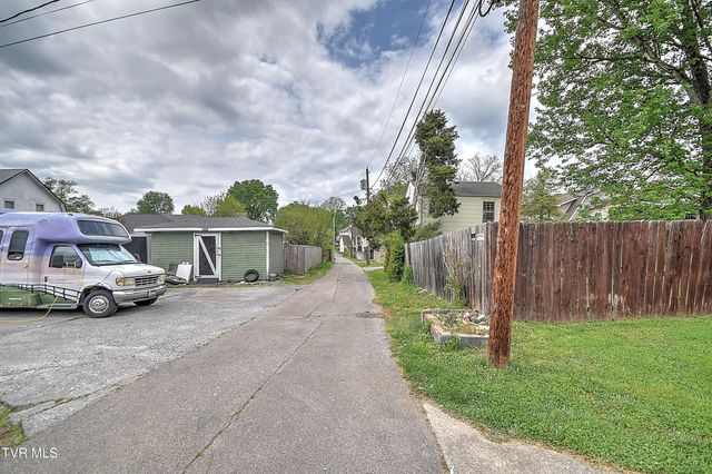 165 West Sevier Avenue, Kingsport, TN 37660