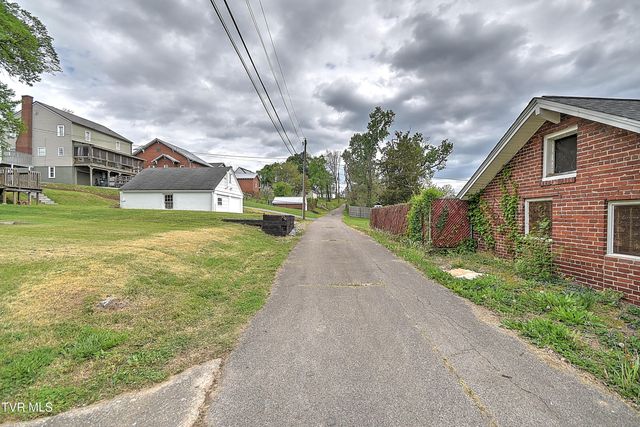 165 West Sevier Avenue, Kingsport, TN 37660