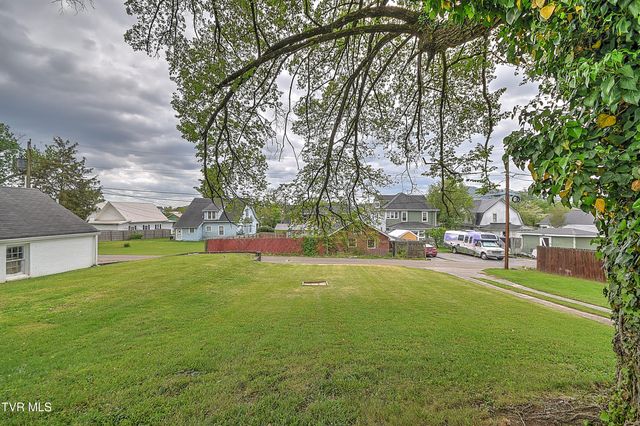 165 West Sevier Avenue, Kingsport, TN 37660