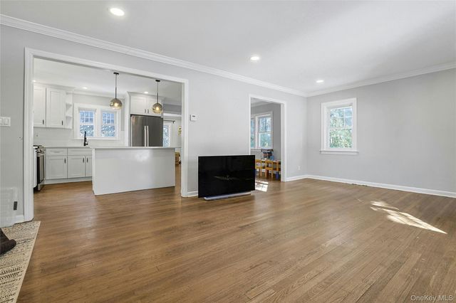 136 Johnson Road, Scarsdale, NY 10583