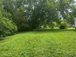 2460 N 16TH STREET, Milwaukee, WI 53206