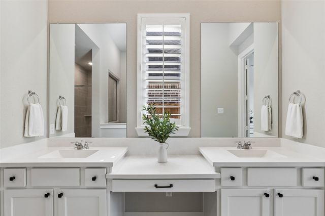 1104 Bluestem Drive, Aubrey, TX 76227