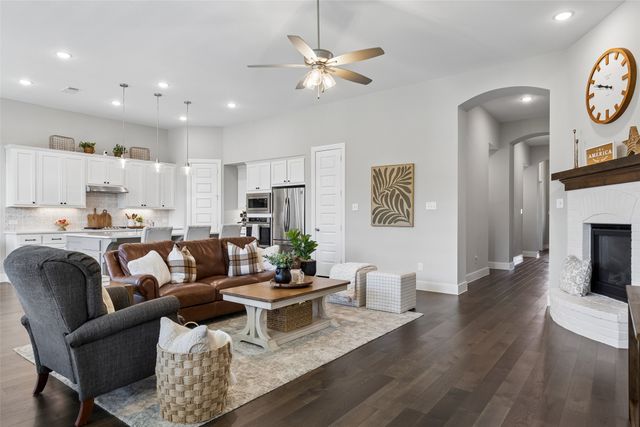 1104 Bluestem Drive, Aubrey, TX 76227