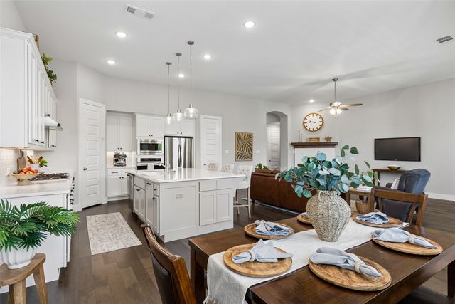 1104 Bluestem Drive, Aubrey, TX 76227